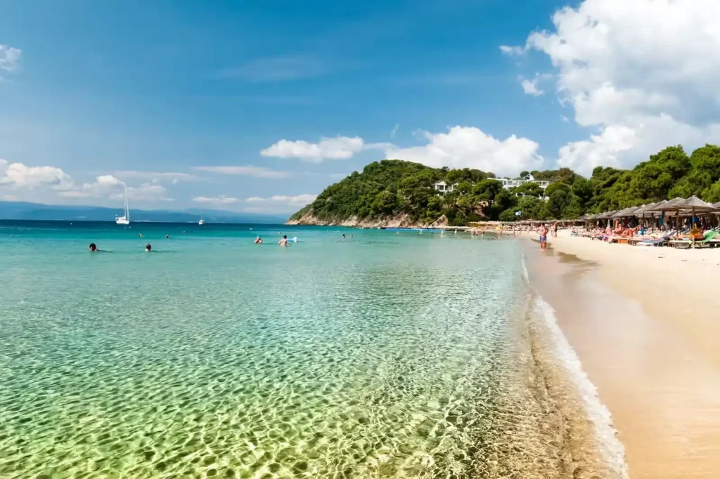 Koukounaries beach
